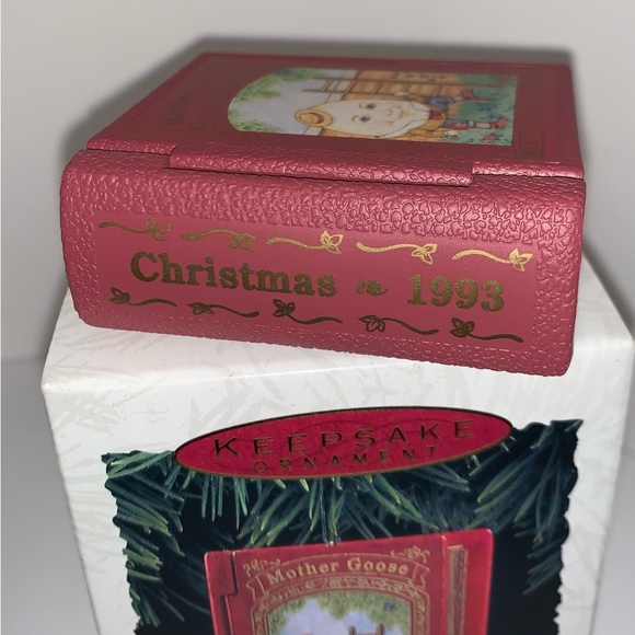 Vintage Hallmark Humpty Dumpty Mother Goose Book Series Christmas Ornament - Picture 8 of 12